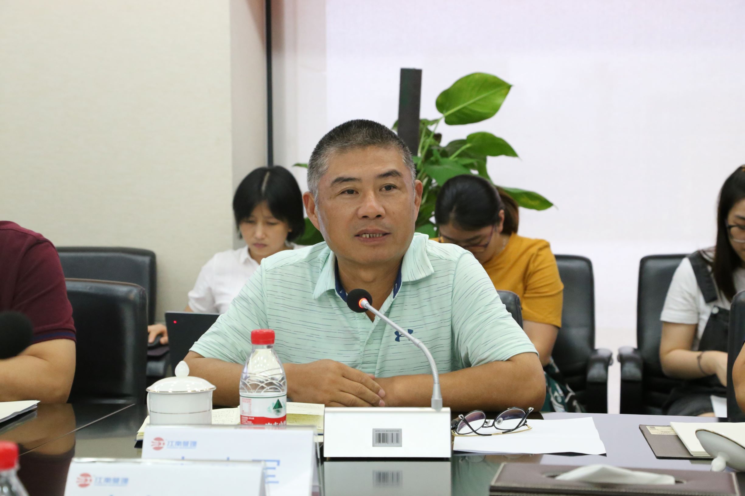 1576041201130962.jpg 李总.JPG